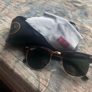Polarized clubmaster raybans, brown